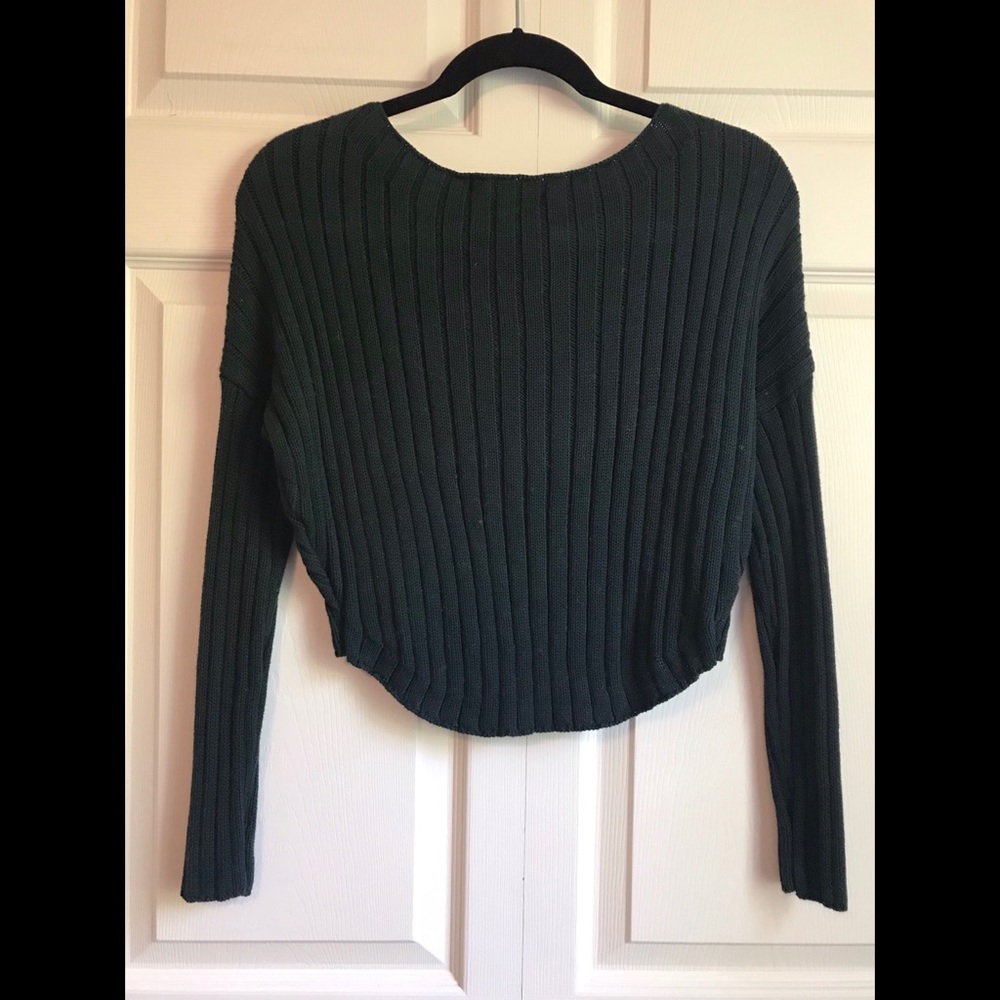 EXPRESS Wide Ribbed Cropped Sweater - Picture 2 of 3